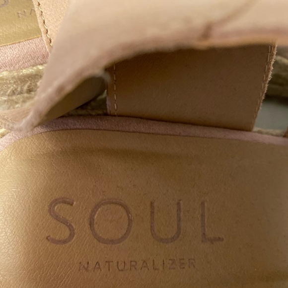 Sandals - Picture 2 of 5